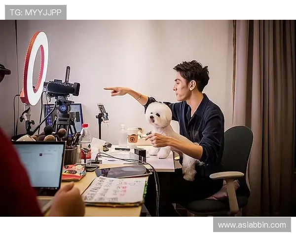 PA讯视真人通过专业团队打造高品质直播内容,满足不同客户的个性化需求 PA讯视真人通过专业团队打造高品质直播内容,满足不同客户的个性化需求